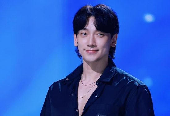 비의 굿뉴스, ♥김태희 셋째 아닌 9년 만의 콘서트 마지막 비주얼 [엑s 이슈]