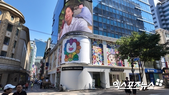 한류 토끼 출동!…뉴진스, 日 데뷔 기념 Supernatural 명동 팝업스토어 [덕지순례]