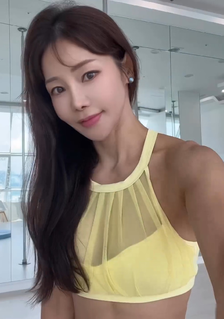 51세 미나, 연하 류필립도 놀랄 자기관리 끝판왕 선명한 복근