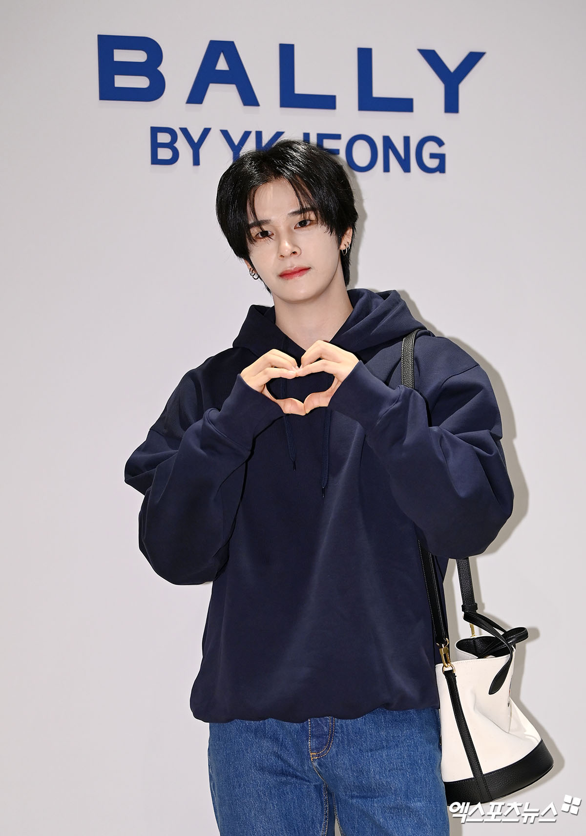 크래비티 세림 마음을 담은 하트[엑s HD포토]
