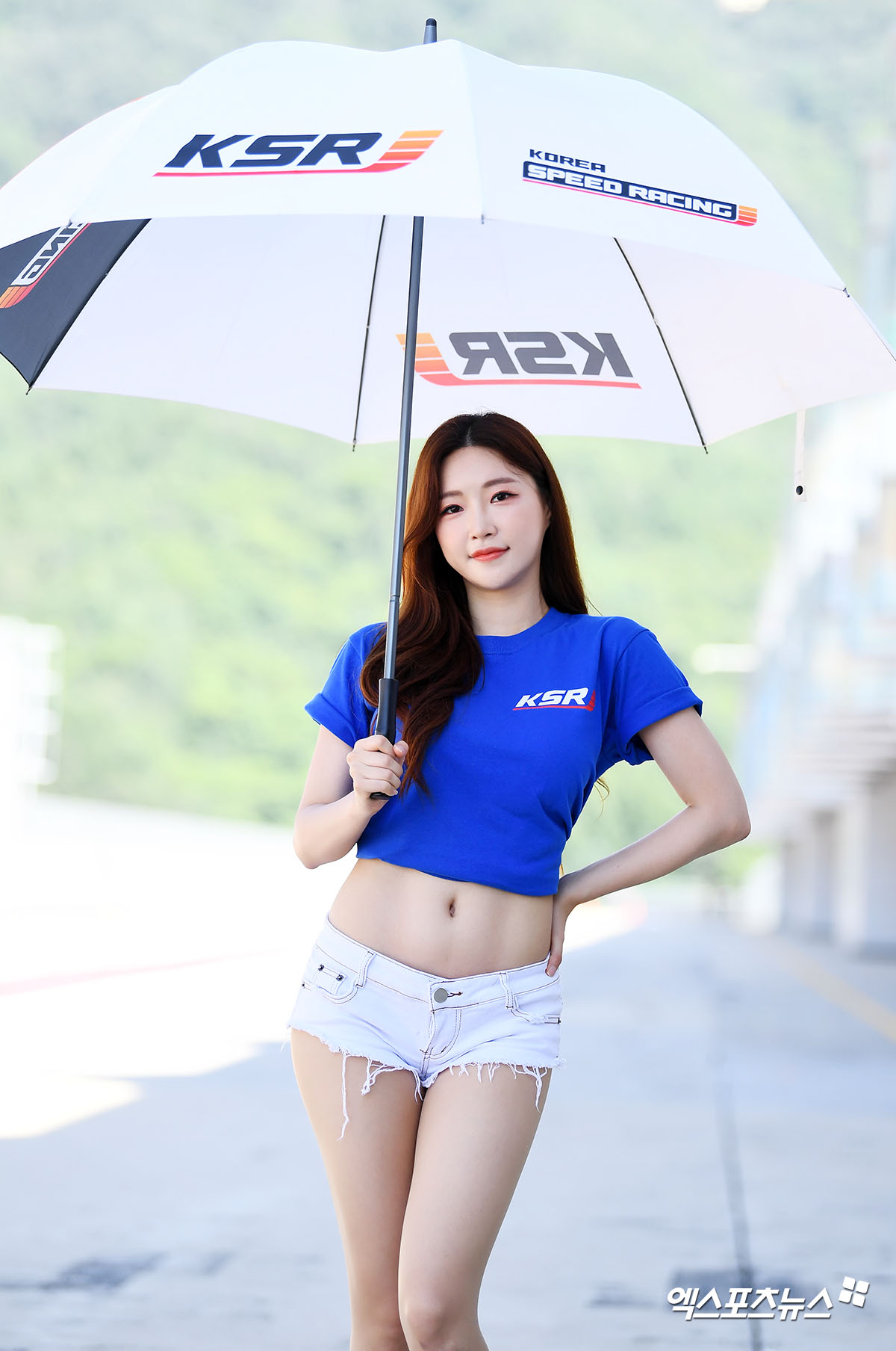 레이싱모델 이지현 무더위 날려버리는 시원한 패션[엑s HD포토]