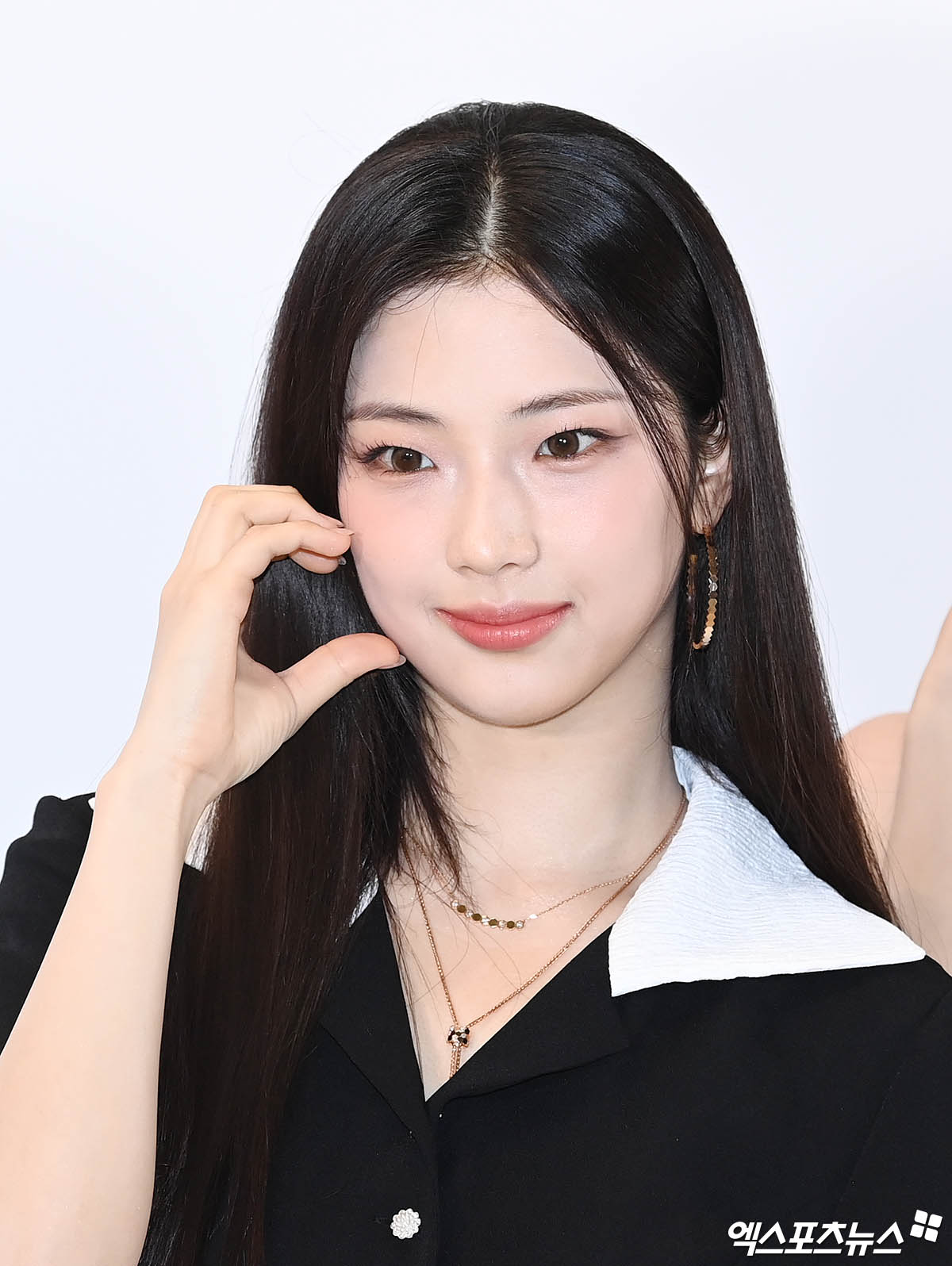 베이비몬스터 루카 찹쌀떡 볼하트[엑s HD포토]