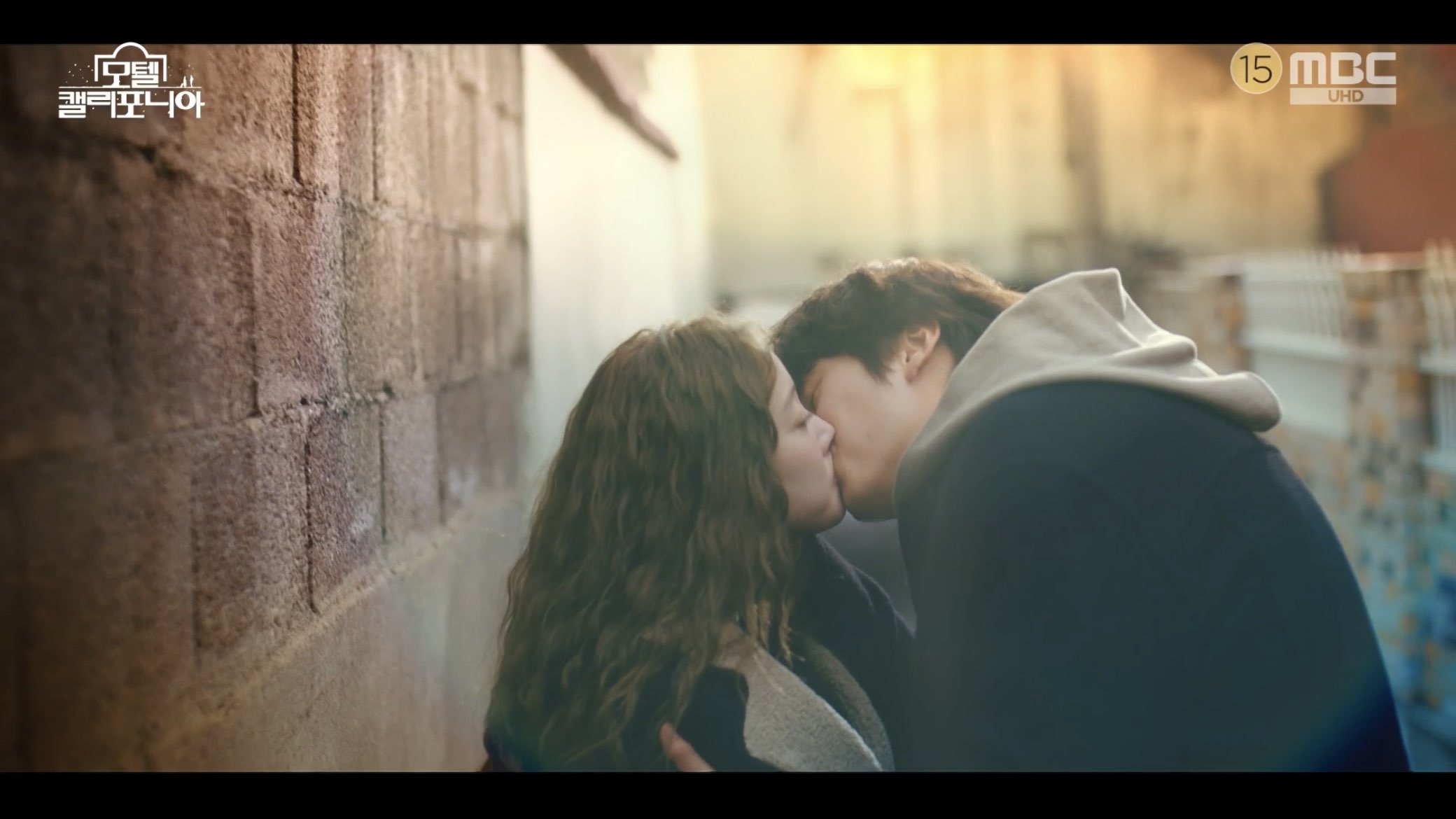 이세영♥나인우, 격정 입맞춤…너만 보고 너만 생각할 거야 (모텔 캘리포니아)