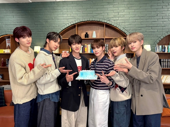 더윈드, 국내 음원차트 TOP5→전곡 아이튠즈 차트인…컴백 성공적 포문