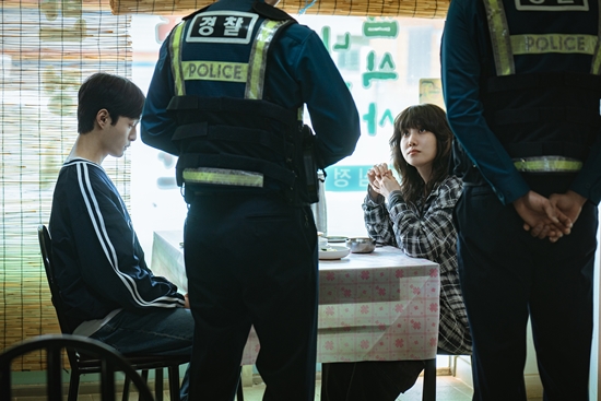박은빈, 범죄 들키나…경찰→설경구, 조여오는 수사망에도 뻔뻔 (하이퍼나이프)