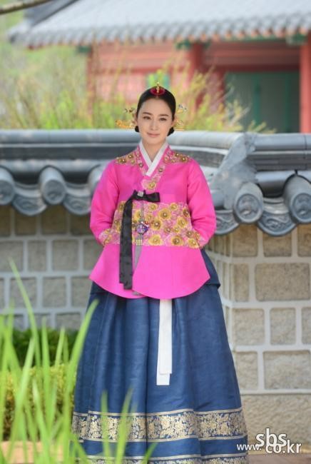 [장옥정, 사랑에 살다]숙종을 지키겠다는 유아인 vs 무소의 뿔처럼 가겠다는 김태희