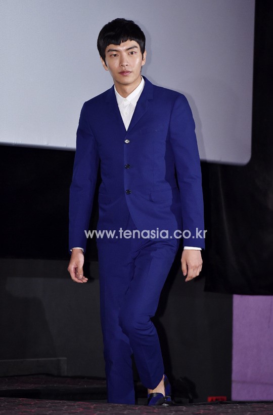 TENPHOTO, 이민기, 시선 사로잡는 아톰 헤어스타일