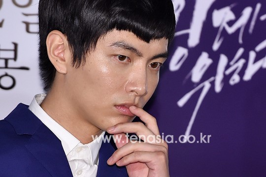 TENPHOTO, 이민기, 시선 사로잡는 아톰 헤어스타일