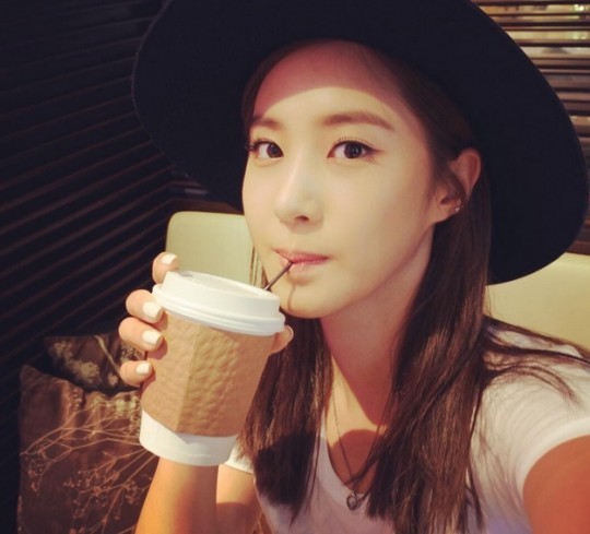 소녀시대 유리, 뉴욕에서 즐기는 커피 한잔 뉴요커 느낌 물씬