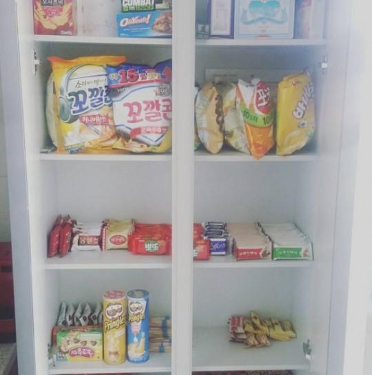 박지우, 택시서 공개한 과자창고 인증 좀 비었다...채워야겠어