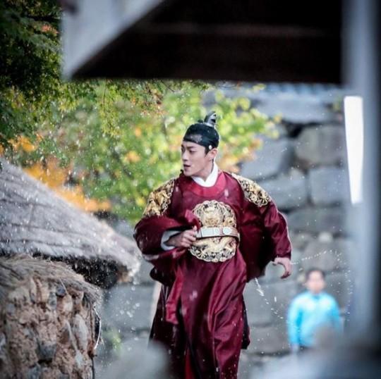 퐁당퐁당 러브 윤두준, 빗속 뚫고 김슬기에 전력질주? 가지마라