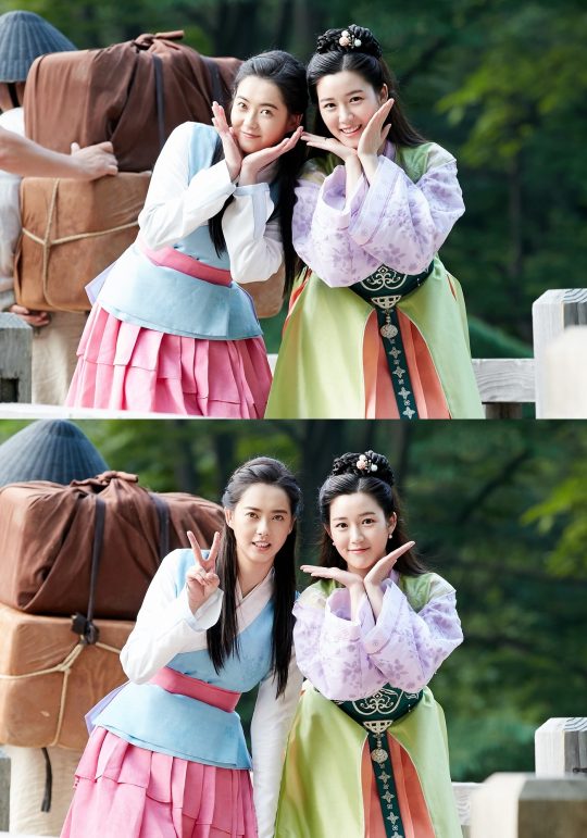 이다인X고아라, 미모 폭발하는 단짝 인증샷