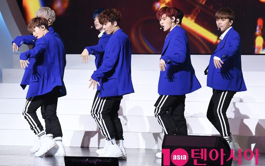 [TEN PHOTO]온앤오프 타이틀곡 ‘ON/OFF’ 개성 넘치는 무대