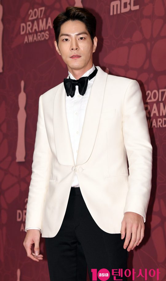 [TEN PHOTO]홍종현 훈내 진동하는 외모