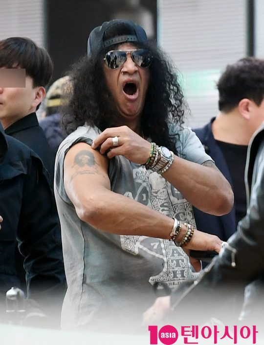 [TEN PHOTO] 슬래쉬(Slash) 피곤해요