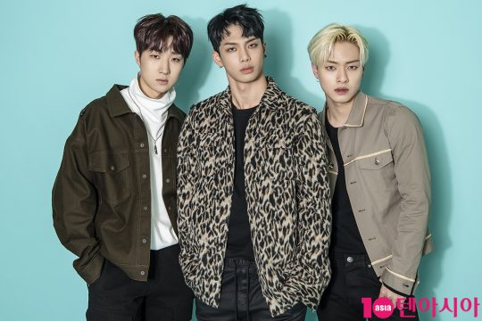 트레이