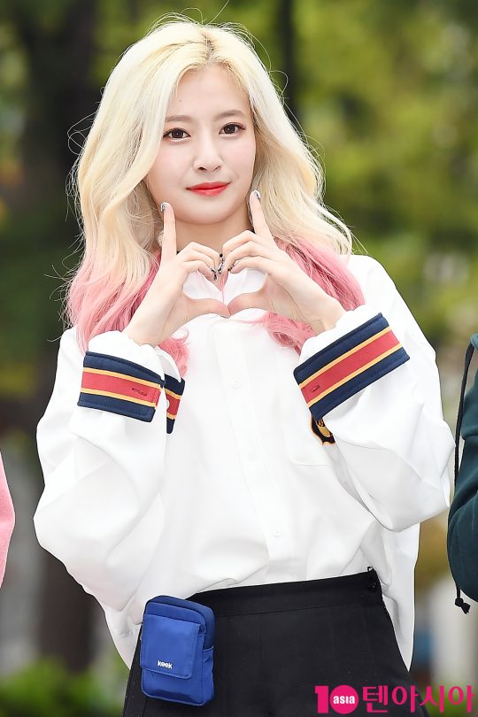 [TEN PHOTO] 홀리데이 희주 상크미 매력