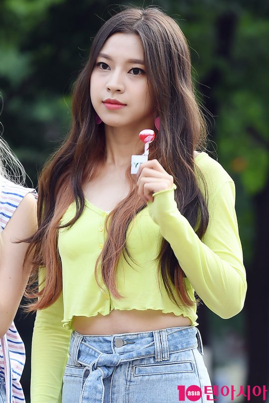 [TEN PHOTO] 써드아이 유림 호수 같은 눈망울
