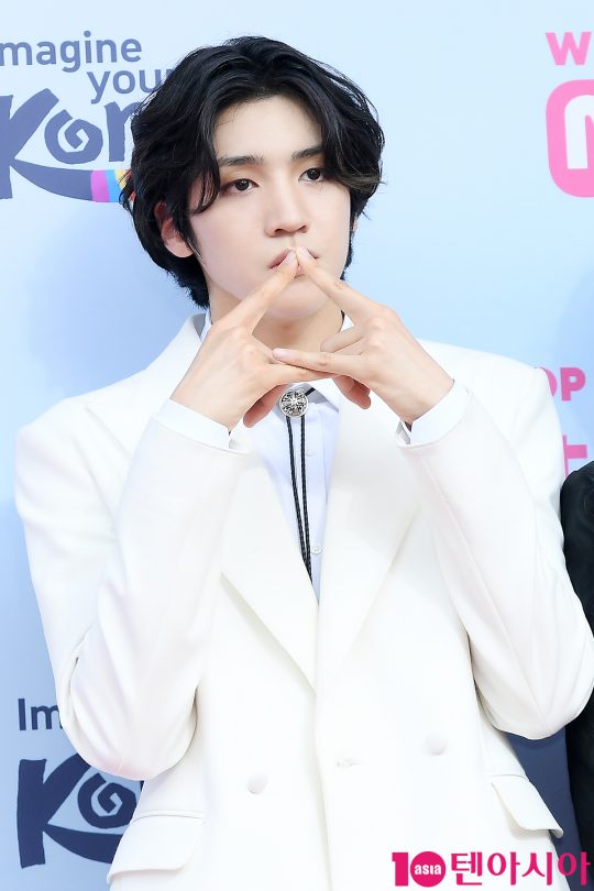 [TEN PHOTO] 펜타곤 우석 만찢남 비주얼