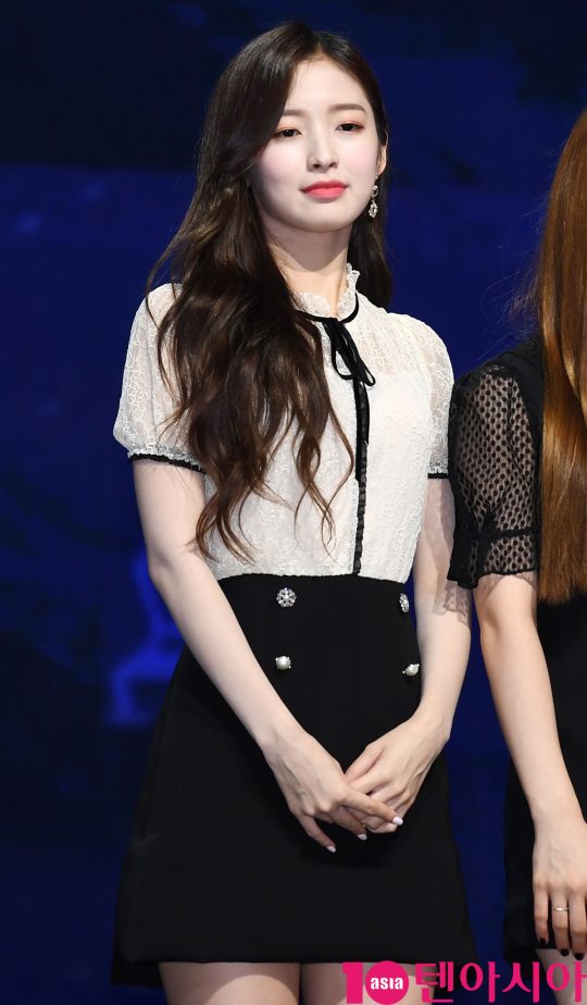 [TEN PHOTO]오마이걸 아린 저 오늘 스타일 어때요
