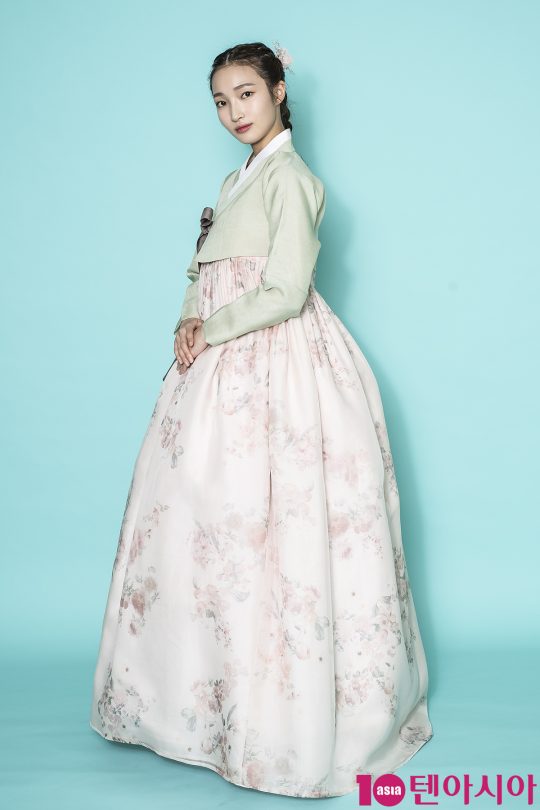 [TEN PHOTO] 지혜원 단아한 한복자태