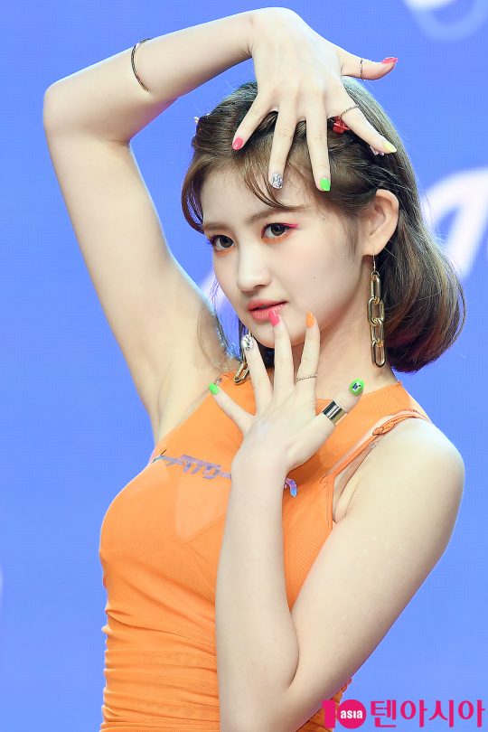 [TEN PHOTO] 세러데이 유키 알록달록 꽃미모
