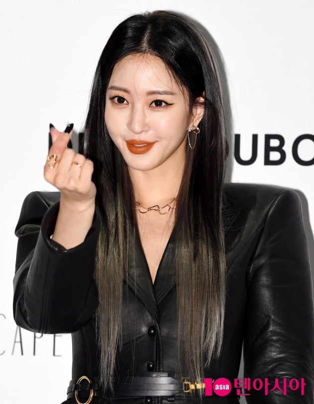 한예슬 류성재, 가라오케에서 만났다…직업엔 귀천 없어 [전문]