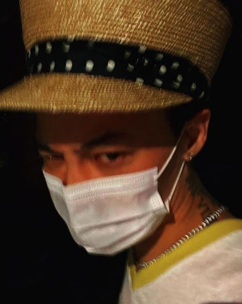 지드래곤, 90억대 펜트하우스에 미술품 한가득…아트 갤러리 못지않네 [TEN★]
