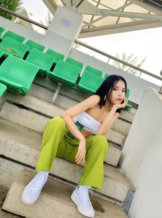8kg 감량 솔라, 이런게 마마무 매력이지…군살 제로 자신만만 [TEN★]