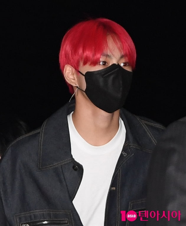 [TEN 포토] 엔하이픈 정원 유혹의 레드헤어