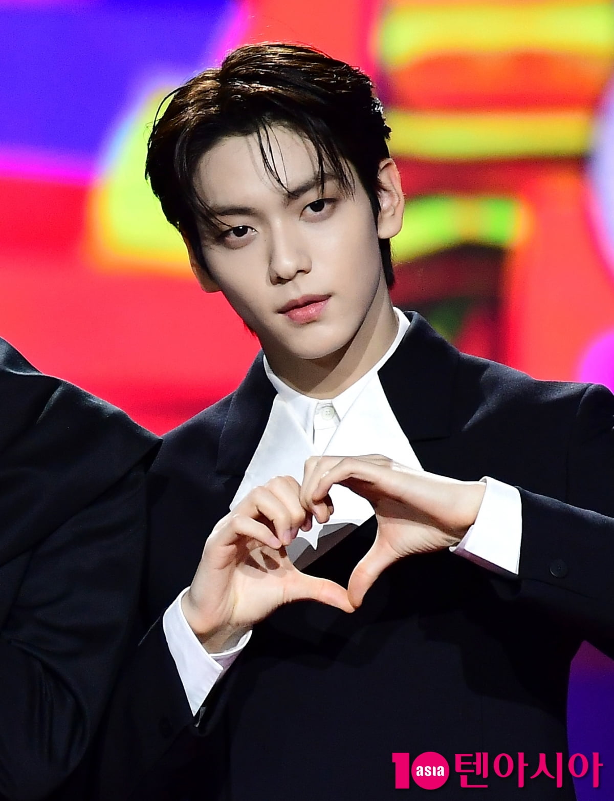 [TEN포토]TXT 수빈 부드러운 하트