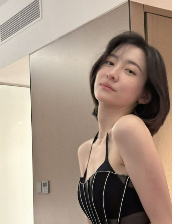 박지현, 과감한 비키니 자태…발레로 다져진 탄탄 몸매