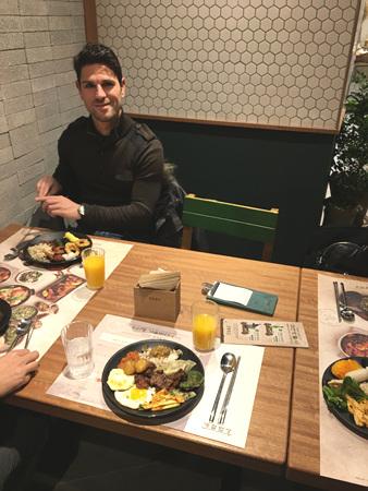 오자마자 한식 뷔페 찾고 한국어 배우기…가빌란의 K리그 적응기
