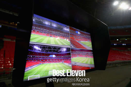  英 심판, “VAR, 주심 판단이 더 빨라져야 한다” 