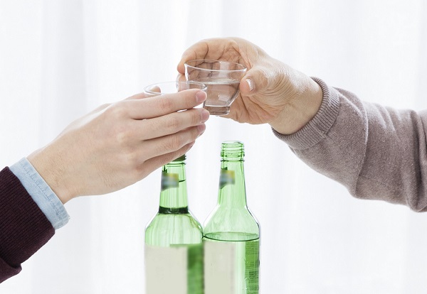 알코올 중독의 위험성… 어디까지 아세요?