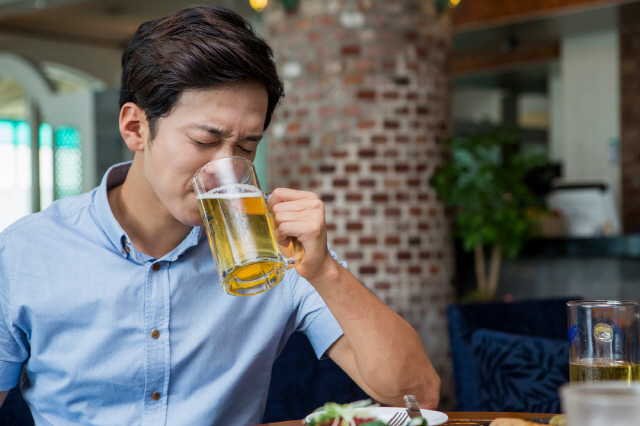 술 먹고 주사 심한 사람, 성격도 변한다