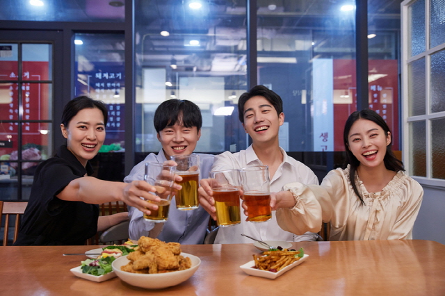 같은 듯 다르다… 애주가와 알코올 중독자 차이는?