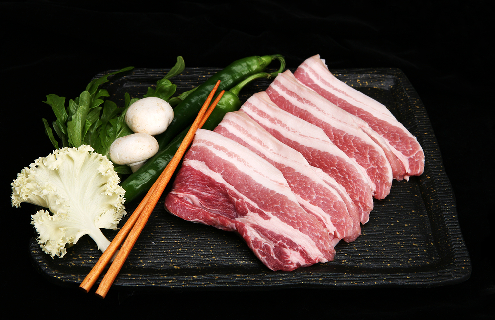 돼지고기 육회 먹방 유행… 태국서 24명 사망했다는데…