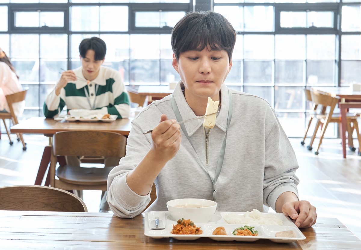 밥 먹는 시간 체크해보세요… 대충 씹어먹다간 ‘이 병’까지