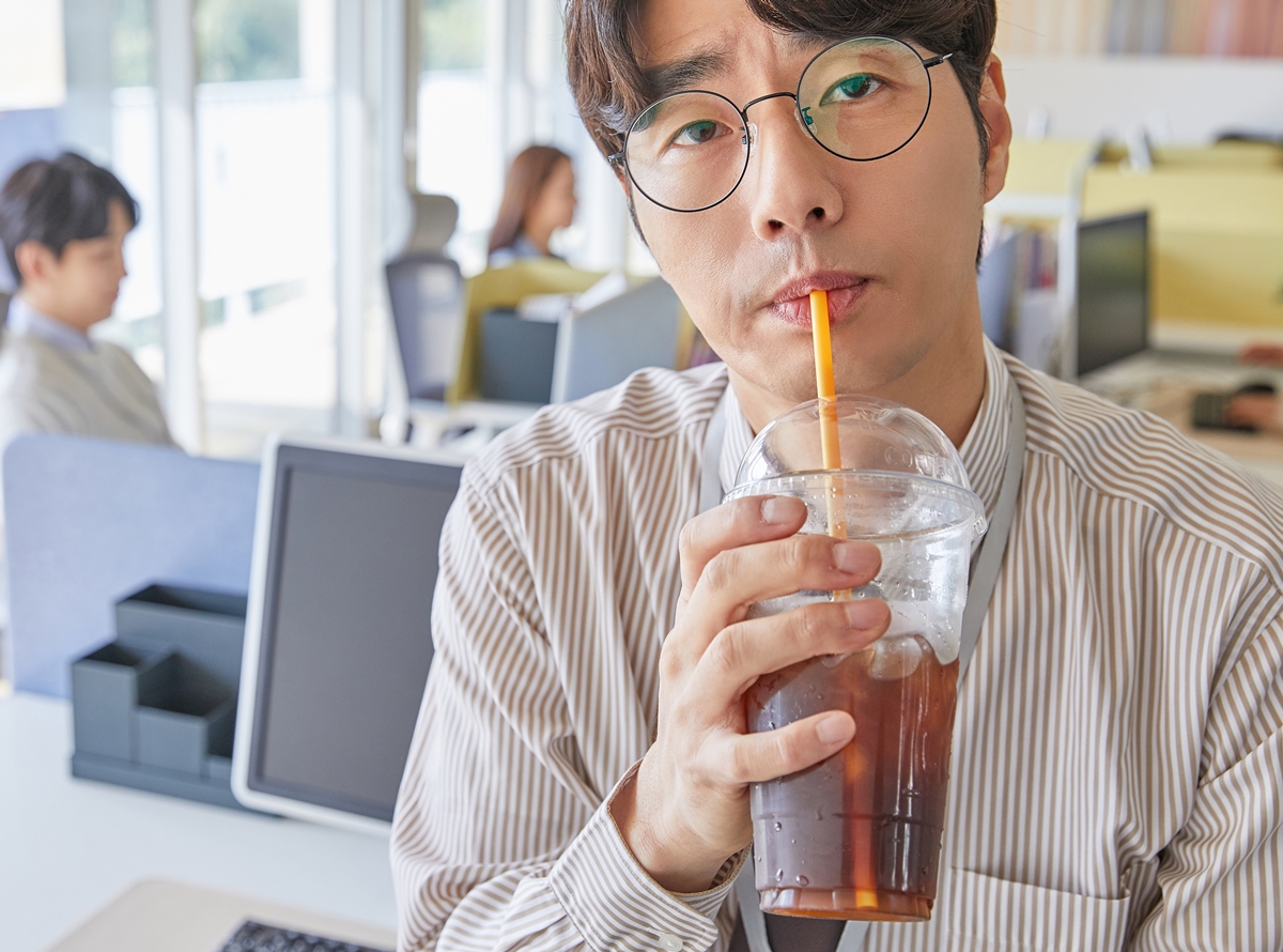 매일 아침 빈속에 카페인 수혈하는 사람들… 괜찮은 걸까?
