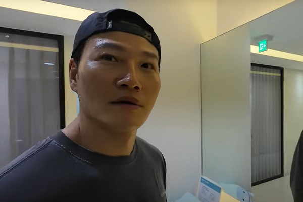 얼굴 쫙 올라가고, 눈 커져… 김종국 인생 첫 레이저 시술, 뭐 했길래?