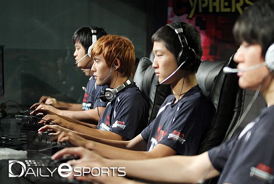 [액션토너먼트] 신세계, 안정적인 경기력으로 1세트 압승!