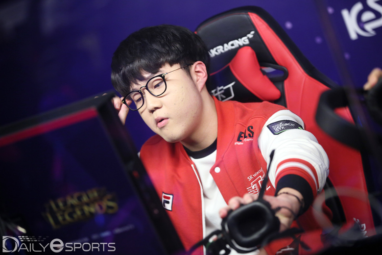 [포토] SKT 후니 허승훈 카밀 잡고 승리도 잡고 