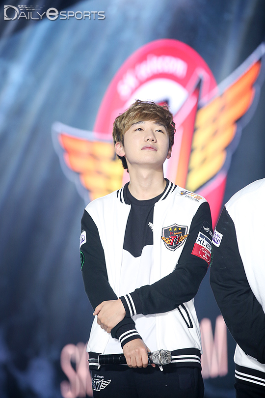 [포토] SKT 피넛 한왕호, 롤챔스 결승 MVP 수상