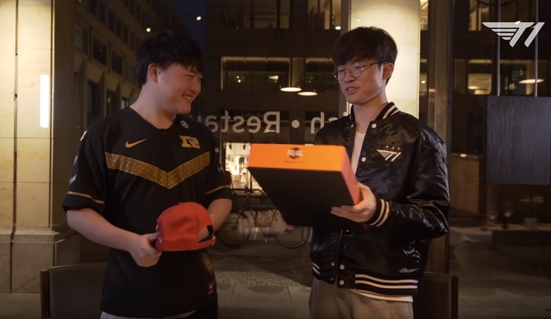 페이커와 우지가 독일에서 따로 만난 사연은?