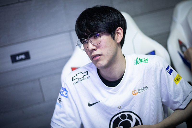 [LPL] 더샤이 활약 IG, TES 2대0 꺾고 연승 행진