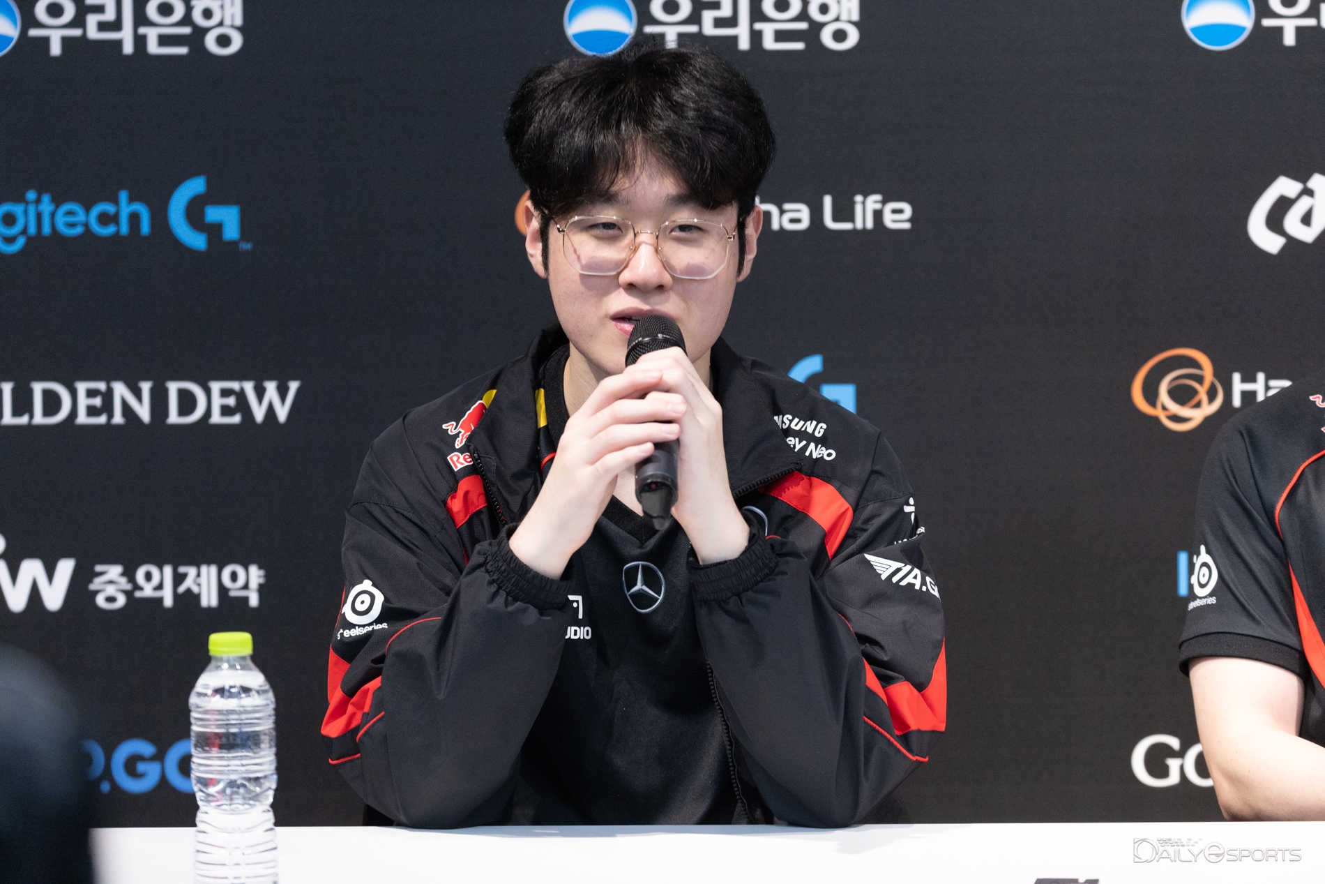 탑 베인 선뵌 제우스, 내가 먼저 이야기 꺼내…자신 있게 뽑았다