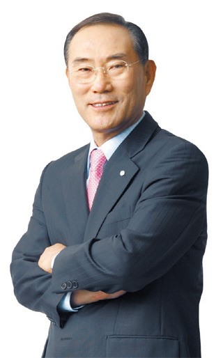 ‘등산 경영’… 산 함께 오르다 보니 실적도 오르더라