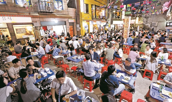 을지로3가 노가리 골목에선 밤마다 ‘생’난리가 난다