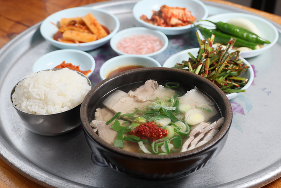 부산 사람들 ‘소울 푸드’ 돼지국밥, 미쉐린도 주목했다
